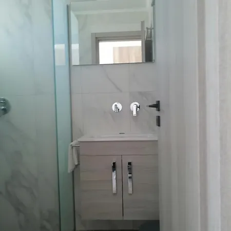 מלון דירות Stamatia 3*